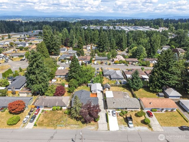 8527 9th Avenue SE, Everett, WA 98208