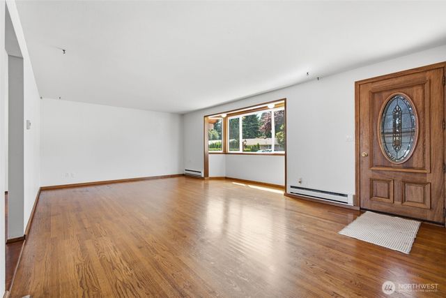 8527 9th Avenue SE, Everett, WA 98208
