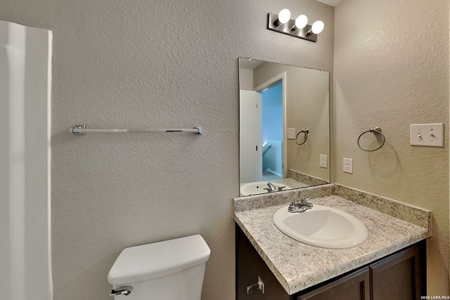 9411 Sandy Ridge Way, San Antonio, TX 78239