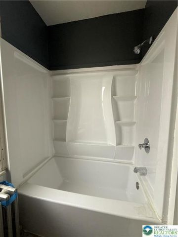 170 Whitfield Street Floor 1, Nazareth Boro, PA 18064