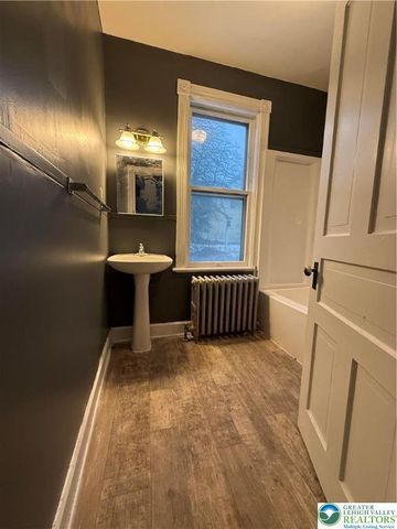 170 Whitfield Street Floor 1, Nazareth Boro, PA 18064