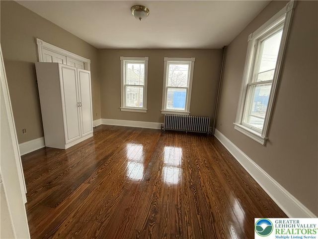 170 Whitfield Street Floor 1, Nazareth Boro, PA 18064