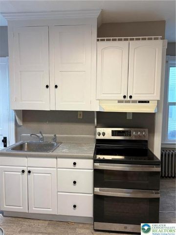 170 Whitfield Street Floor 1, Nazareth Boro, PA 18064