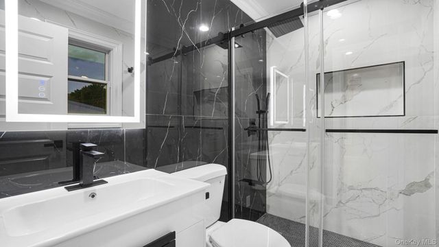 940 Southern Drive, Franklin Square, NY 11010