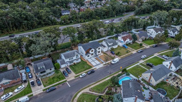 940 Southern Drive, Franklin Square, NY 11010