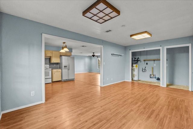 13434 24th Street, Santa Fe, TX 77510