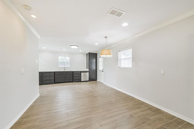 912 Brook Forest Drive, Conroe, TX 77385