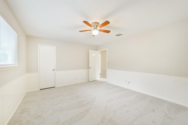 912 Brook Forest Drive, Conroe, TX 77385