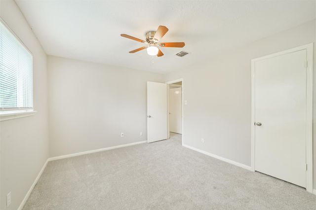 912 Brook Forest Drive, Conroe, TX 77385