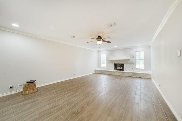 912 Brook Forest Drive, Conroe, TX 77385