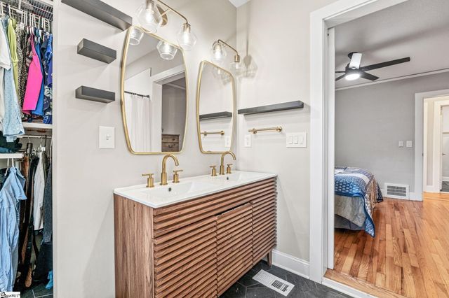 513 Summit Drive, Greenville, SC 29609