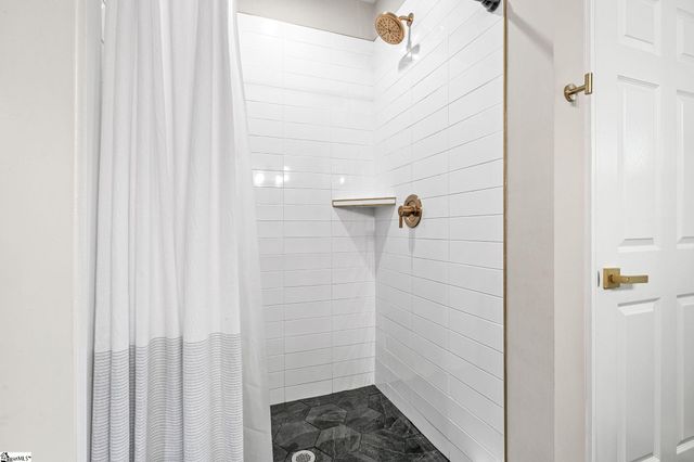 513 Summit Drive, Greenville, SC 29609