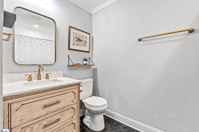 513 Summit Drive, Greenville, SC 29609