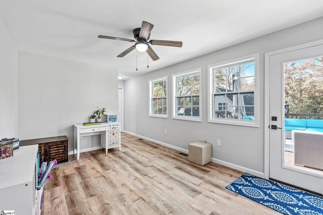 513 Summit Drive, Greenville, SC 29609