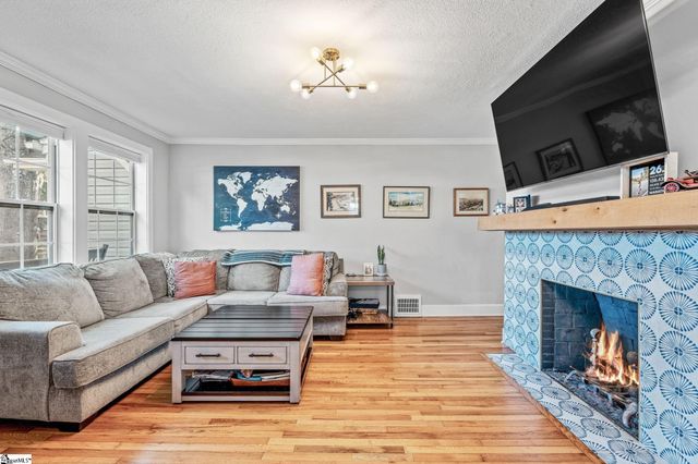 513 Summit Drive, Greenville, SC 29609