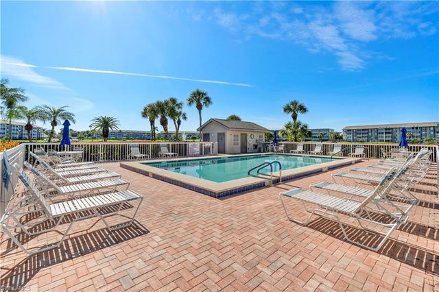 14941 Hole In 1 CIR # 103, Fort Myers, FL 33919