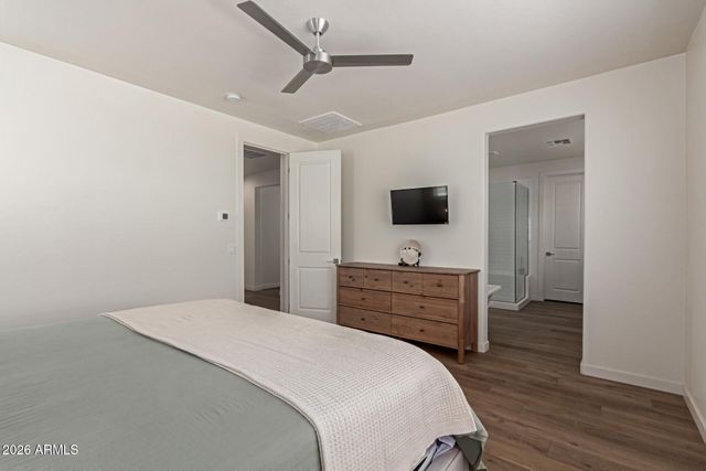 3746 E EARLL Drive, Phoenix, AZ 85018