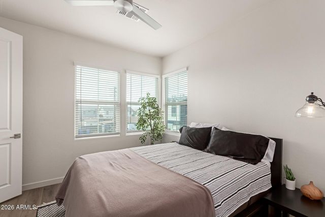 3746 E EARLL Drive, Phoenix, AZ 85018