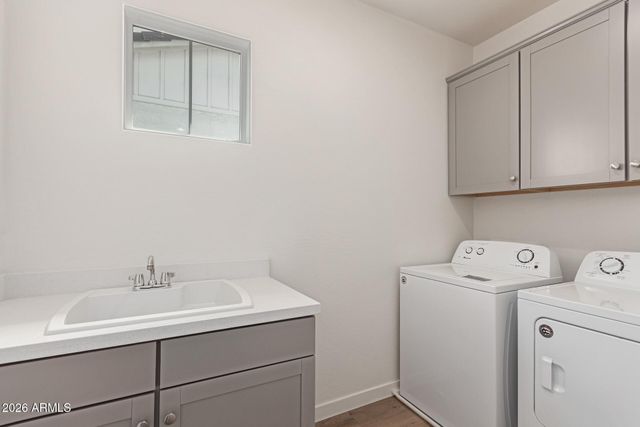 3746 E EARLL Drive, Phoenix, AZ 85018