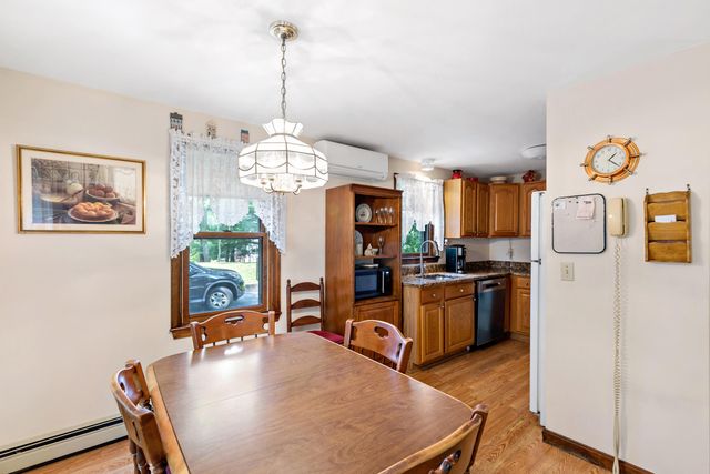 28 Cranberry Avenue, Mashpee, MA 02649