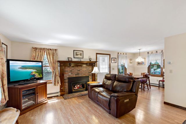 28 Cranberry Avenue, Mashpee, MA 02649