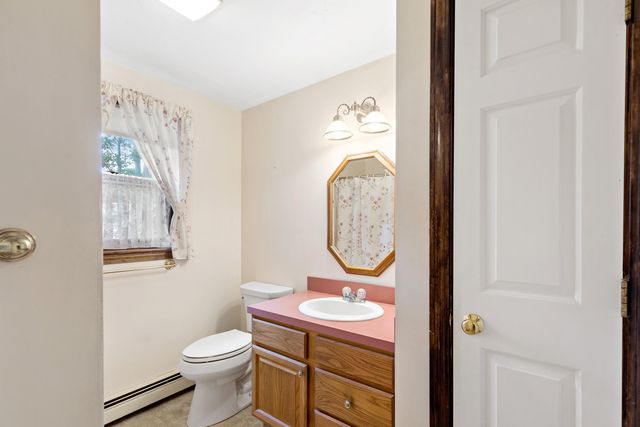 28 Cranberry Avenue, Mashpee, MA 02649