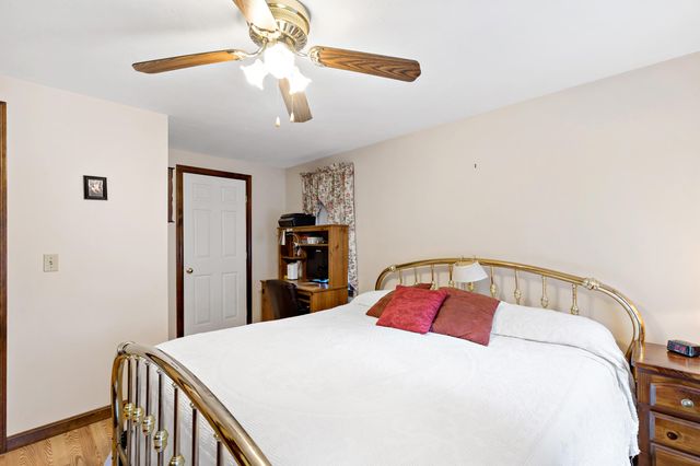 28 Cranberry Avenue, Mashpee, MA 02649