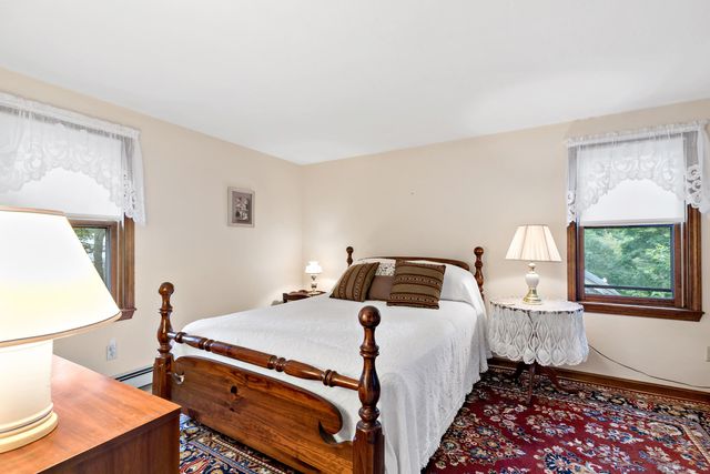 28 Cranberry Avenue, Mashpee, MA 02649