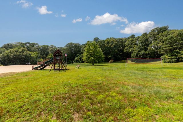 28 Cranberry Avenue, Mashpee, MA 02649