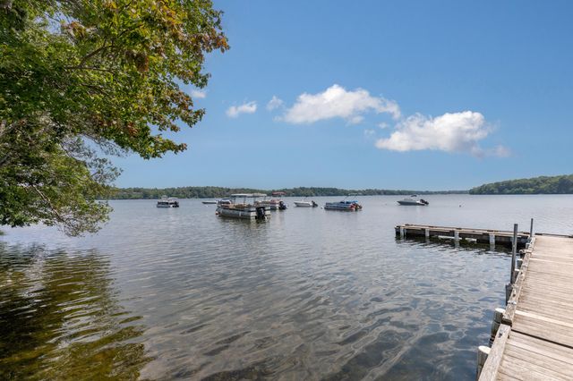 28 Cranberry Avenue, Mashpee, MA 02649