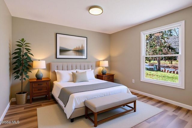 203 Woodscape Drive, Guilderland, NY 12203