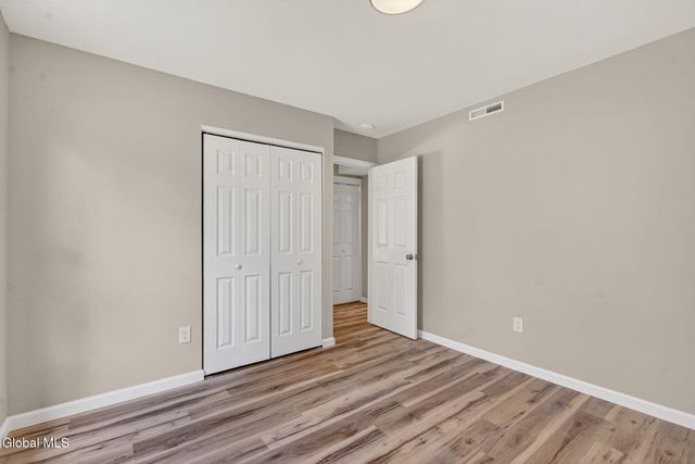 203 Woodscape Drive, Guilderland, NY 12203