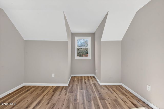 203 Woodscape Drive, Guilderland, NY 12203