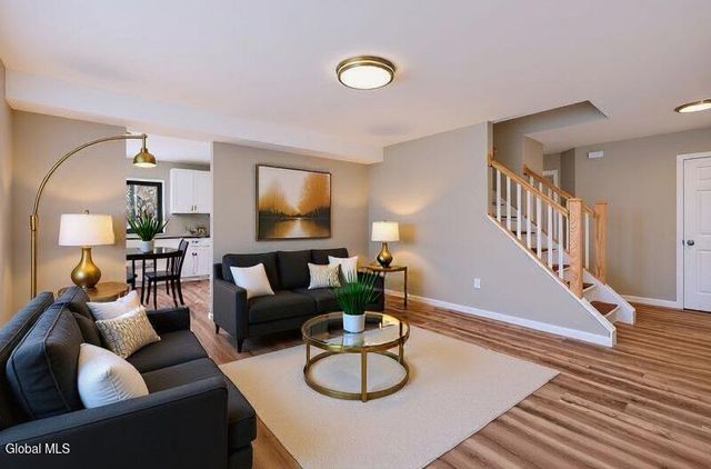 203 Woodscape Drive, Guilderland, NY 12203