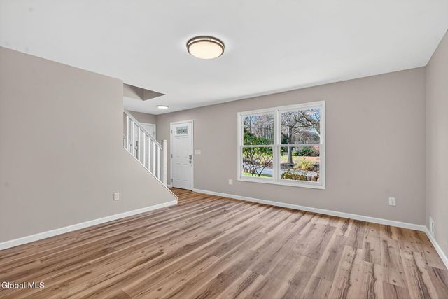 203 Woodscape Drive, Guilderland, NY 12203