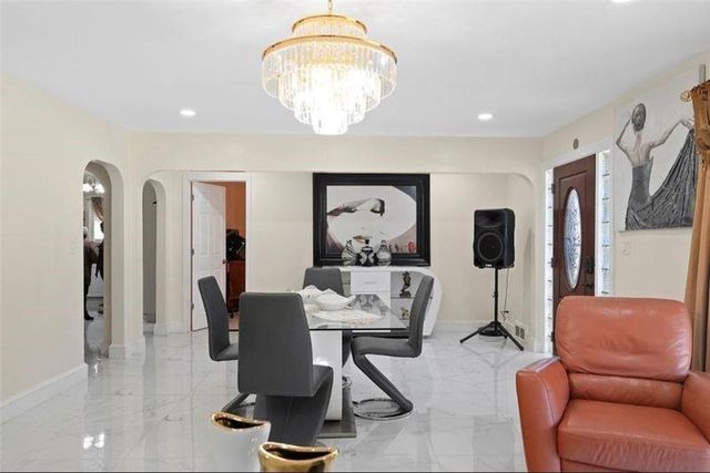 400 Newport Ave Street, Pawtucket, RI 02861