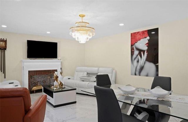 400 Newport Ave Street, Pawtucket, RI 02861