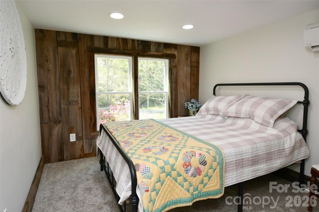 2180 Pigeon Roost Road, Green Mountain, NC 28740