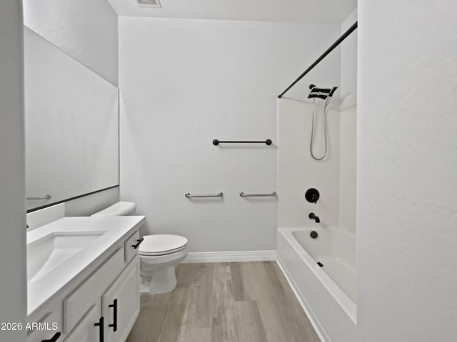 11518 E SEAVER Avenue, Mesa, AZ 85212