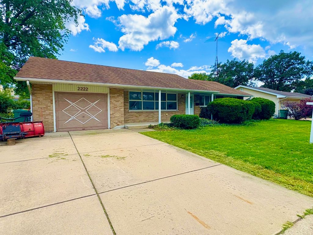 2222 Taylor Street, Joliet, IL 60435