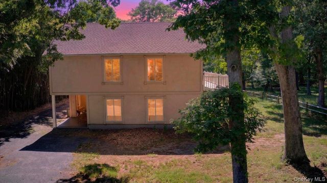 52 Victory Avenue, Shirley, NY 11967