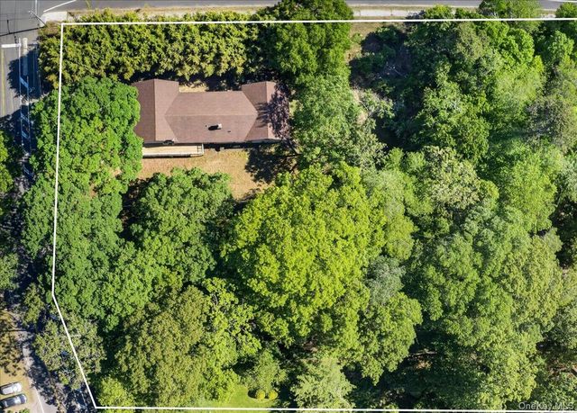 52 Victory Avenue, Shirley, NY 11967