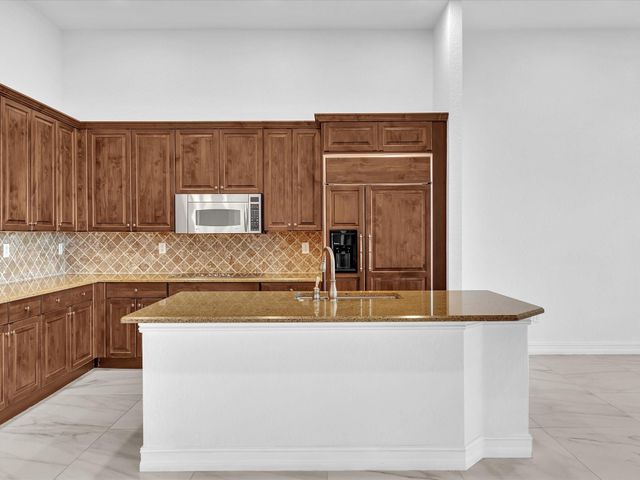 3530 NW 87th Ave, Cooper City, FL 33024