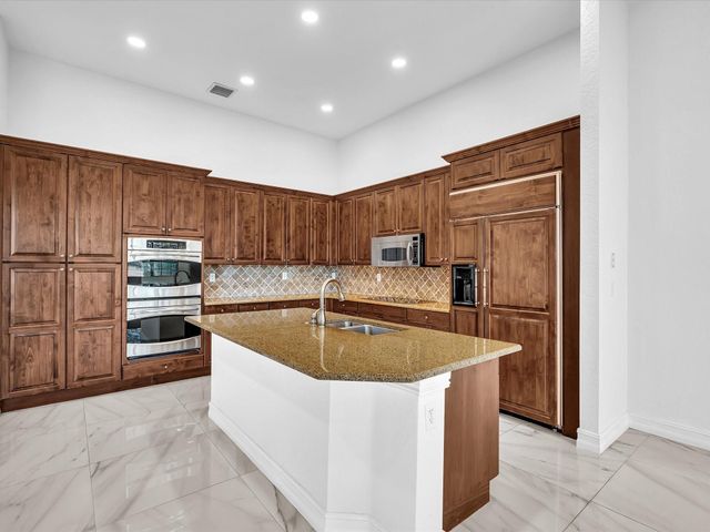 3530 NW 87th Ave, Cooper City, FL 33024