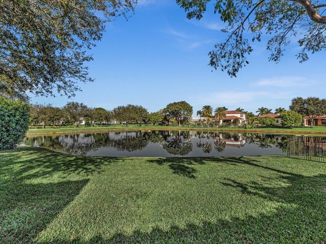 3530 NW 87th Ave, Cooper City, FL 33024