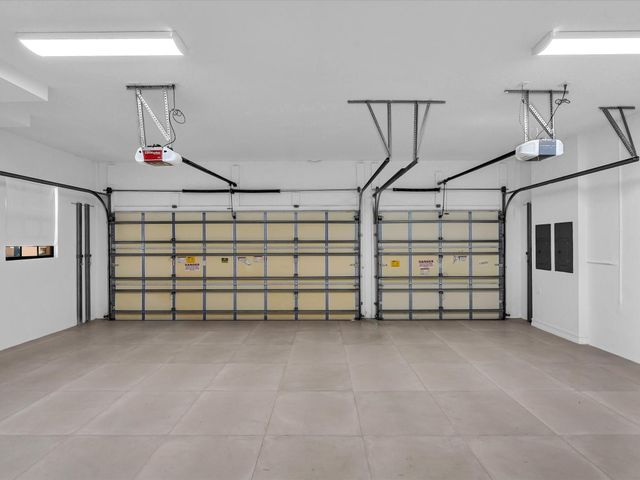 3530 NW 87th Ave, Cooper City, FL 33024