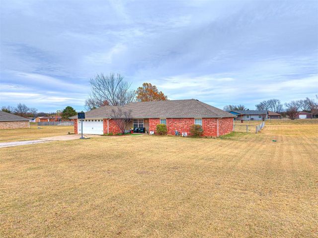 5505 Capricorn, Shawnee, OK 74804