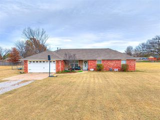 5505 Capricorn, Shawnee, OK 74804