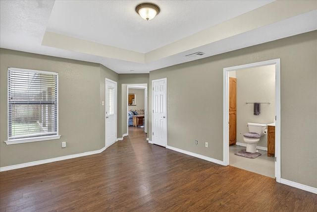 8401 Taylor Ranch Loop, Kaufman, TX 75142