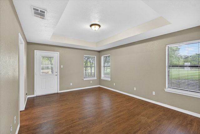 8401 Taylor Ranch Loop, Kaufman, TX 75142